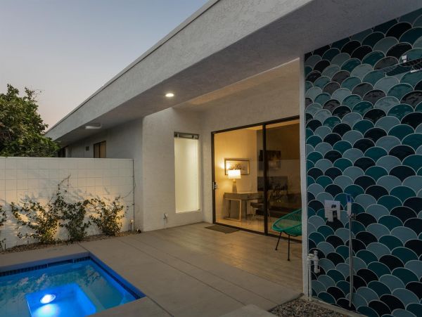 Palm Springs Home 990969