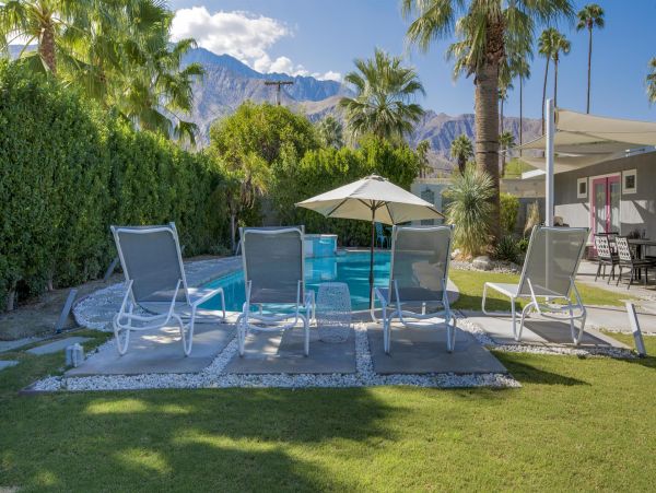 Palm Springs Home 990970