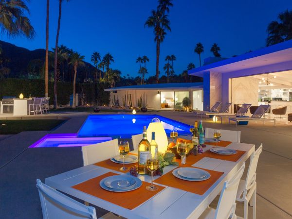 Palm Springs Home 990971
