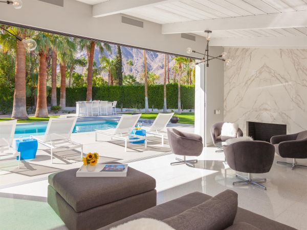 Palm Springs Home 990971