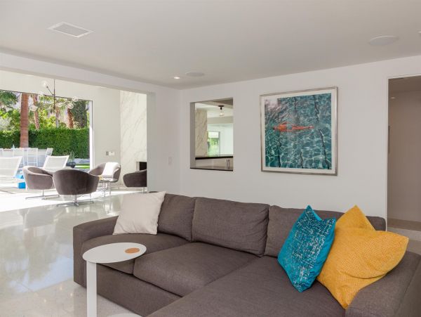 Palm Springs Home 990971