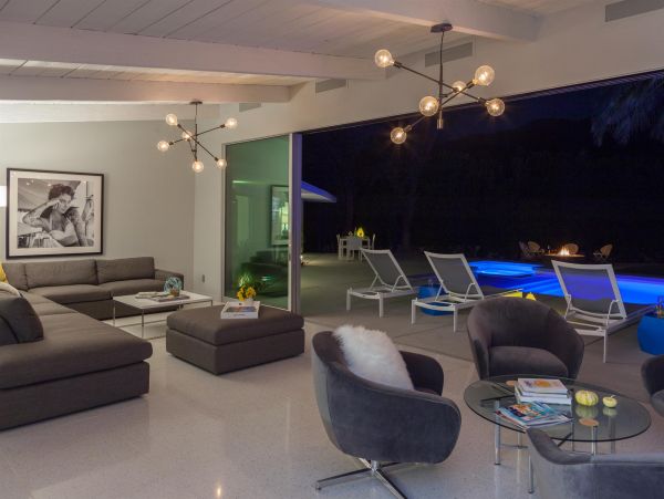 Palm Springs Home 990971
