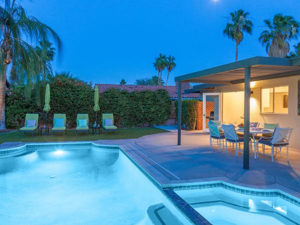 Palm Springs Home 990972