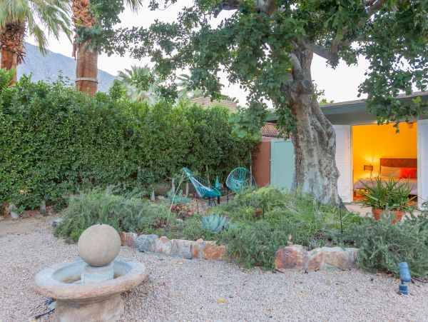 Palm Springs Home 990972