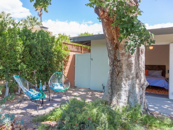 Palm Springs Home 990972