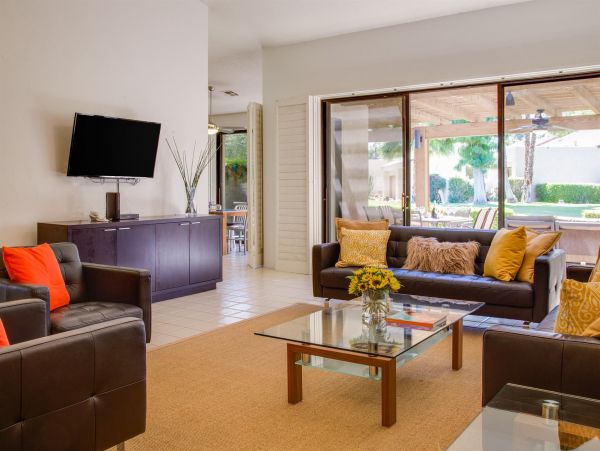 Palm Springs Home 990973