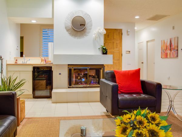 Palm Springs Home 990973