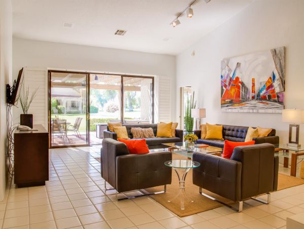 Palm Springs Home 990973