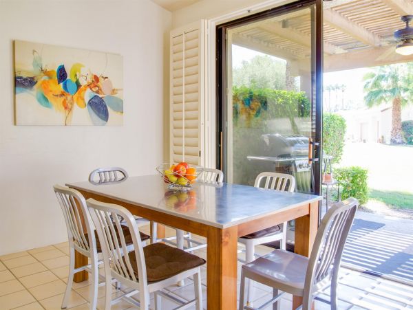 Palm Springs Home 990973