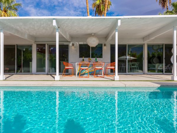 Palm Spring Three Bedroom Rental Pool & Spa Sleeps 6