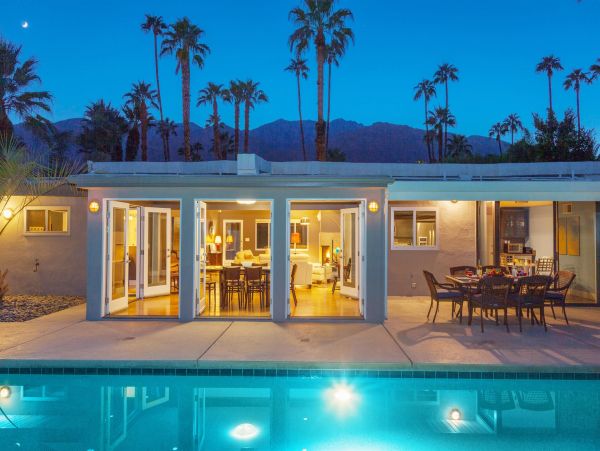 Palm Springs Home 990976