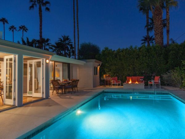 Palm Springs Home 990976