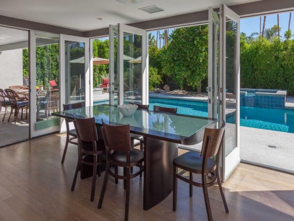 Palm Springs Home 990976
