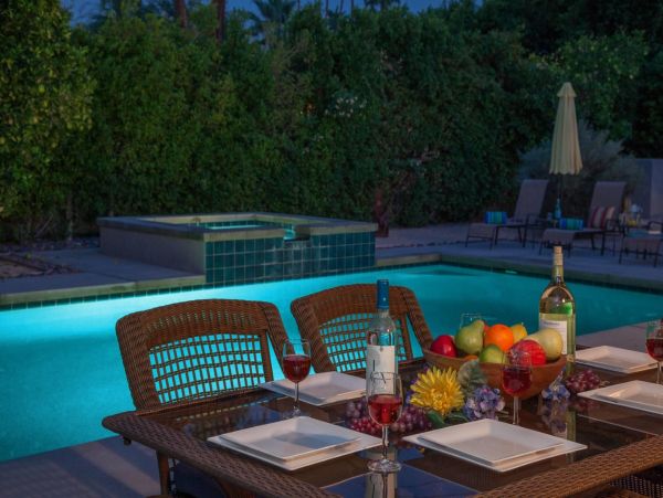 Palm Springs Home 990976