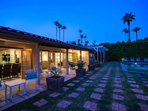 Palm Springs Home 990977