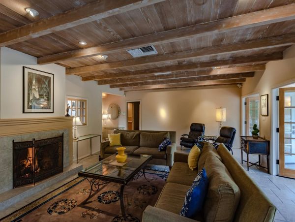Palm Springs Home 990977