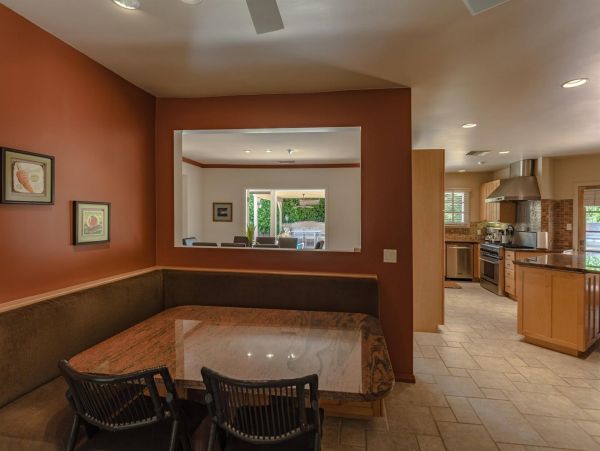 Palm Springs Home 990977