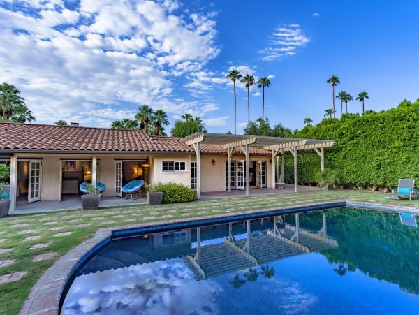 Palm Springs Home 990977