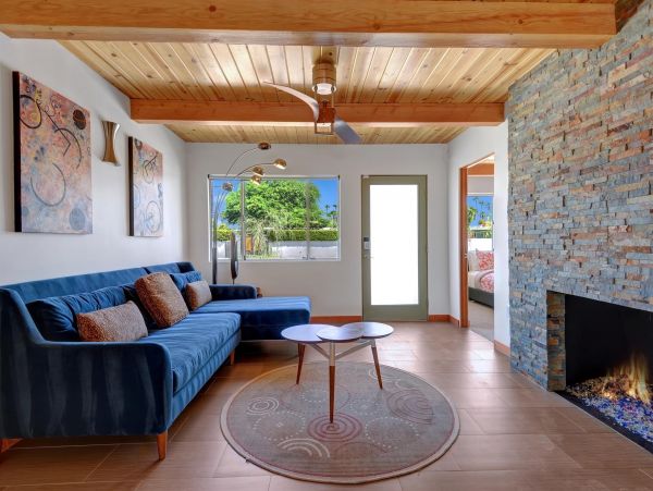 Palm Springs Home 990978