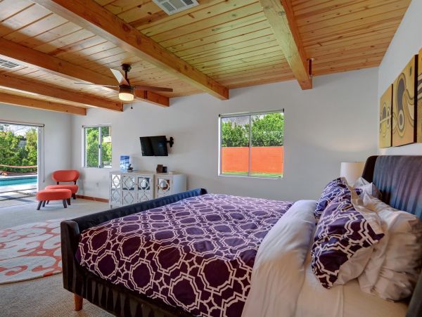Palm Springs Home 990978