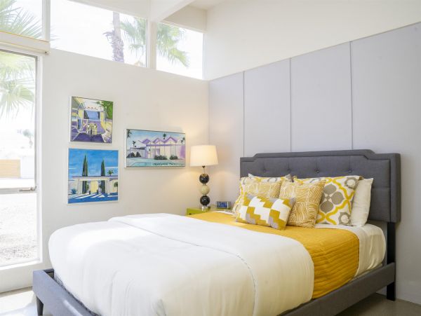 Palm Springs Home 990979