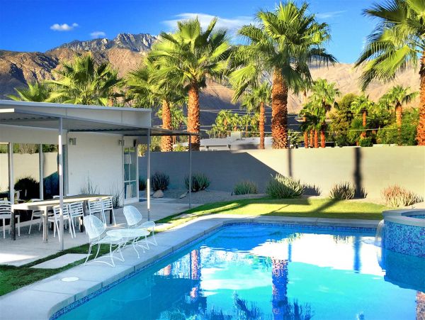 Palm Springs Home 990979