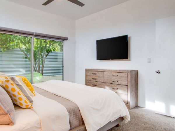 Palm Springs Home 990980