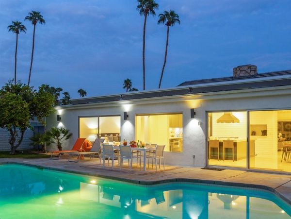 Palm Springs Home 990981