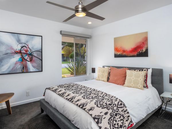 Palm Springs Home 990981