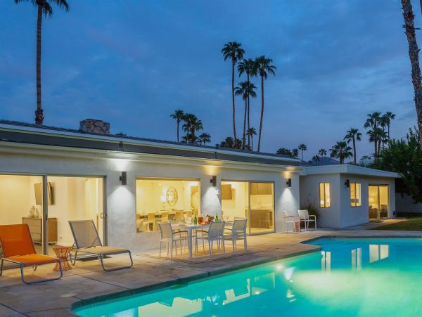 Palm Springs Home 990981