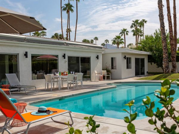 Palm Springs Home 990981
