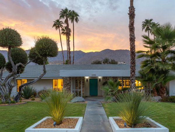 Palm Springs Home 990981