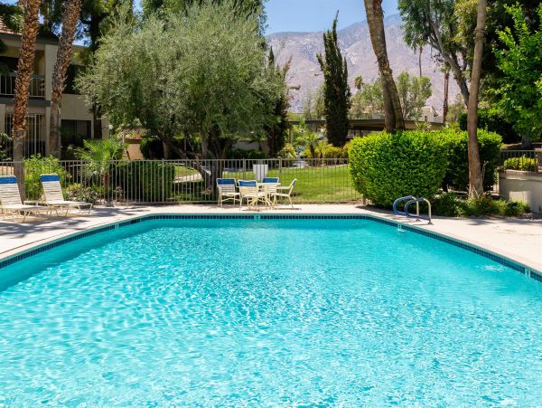 Palm Springs Home 990982