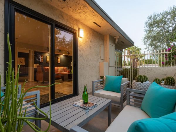 Palm Springs Home 990982