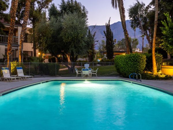Palm Springs Home 990982