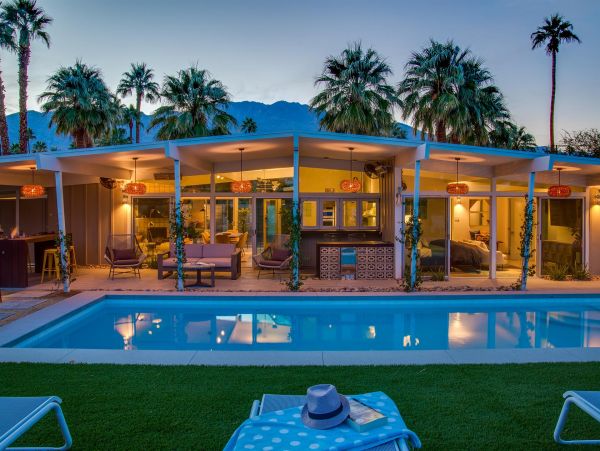 Palm Springs Home 990984