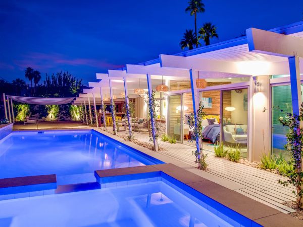 Palm Springs Home 990984