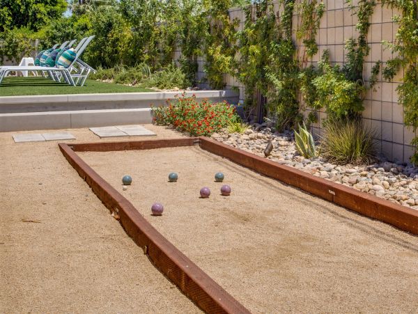 Palm Springs Home 990984