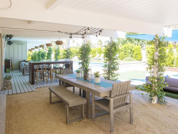 Palm Springs Home 990984
