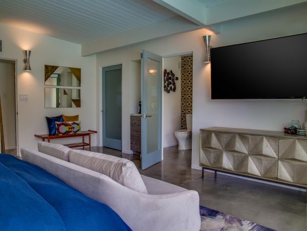 Palm Springs Home 990984
