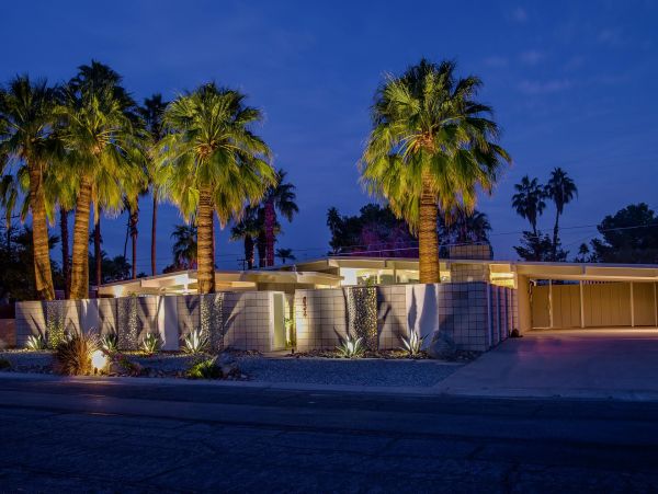 Palm Springs Home 990984