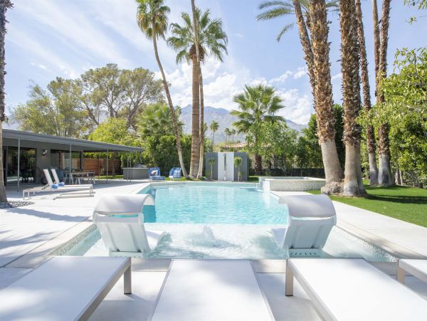 Palm Springs Home 990985