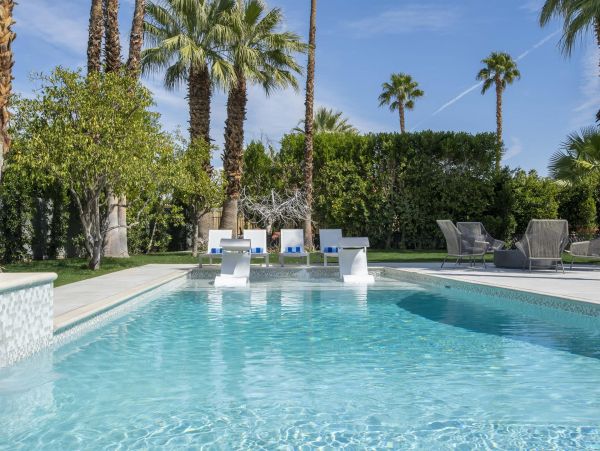 Palm Springs Home 990985