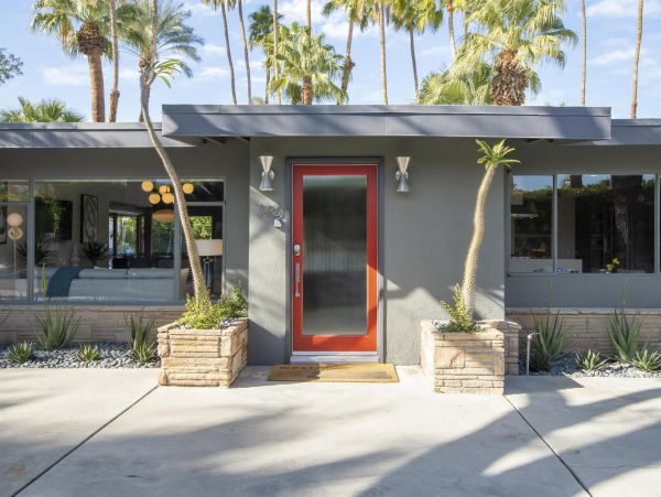 Palm Springs Home 990985
