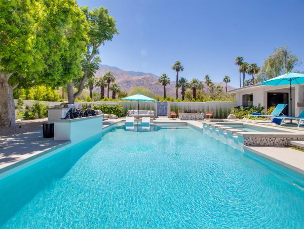 Palm Springs Home 990986