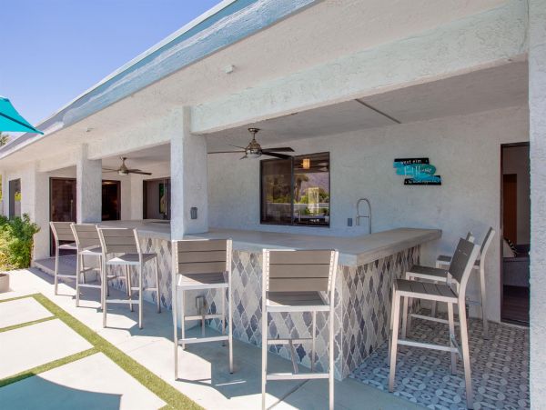 Palm Springs Home 990986