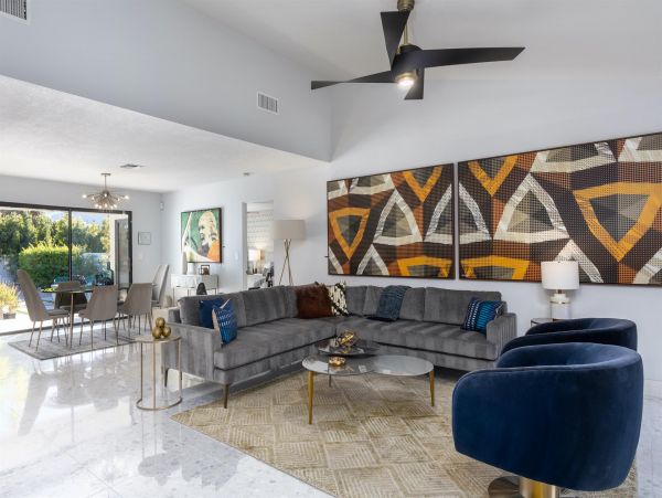 Palm Springs Home 990986