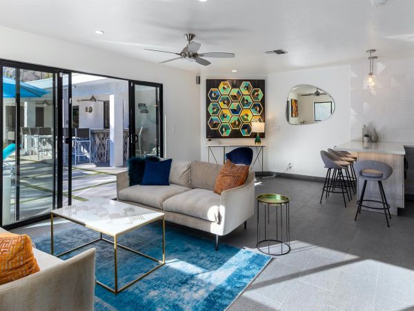 Palm Springs Home 990986