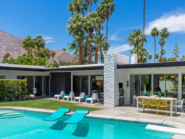 Palm Springs Home 990987