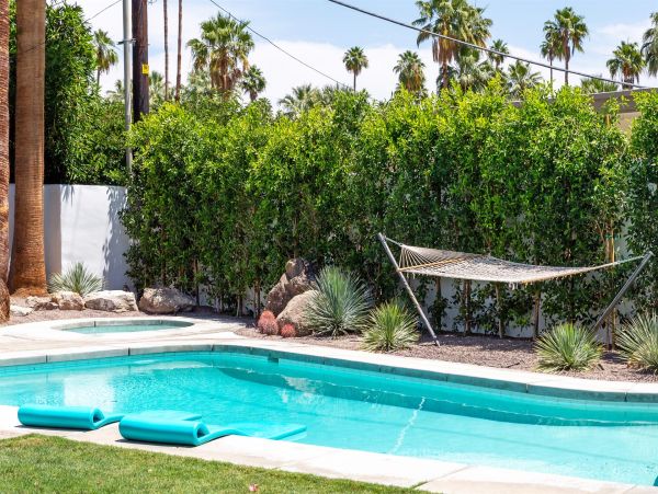 Palm Springs Home 990987